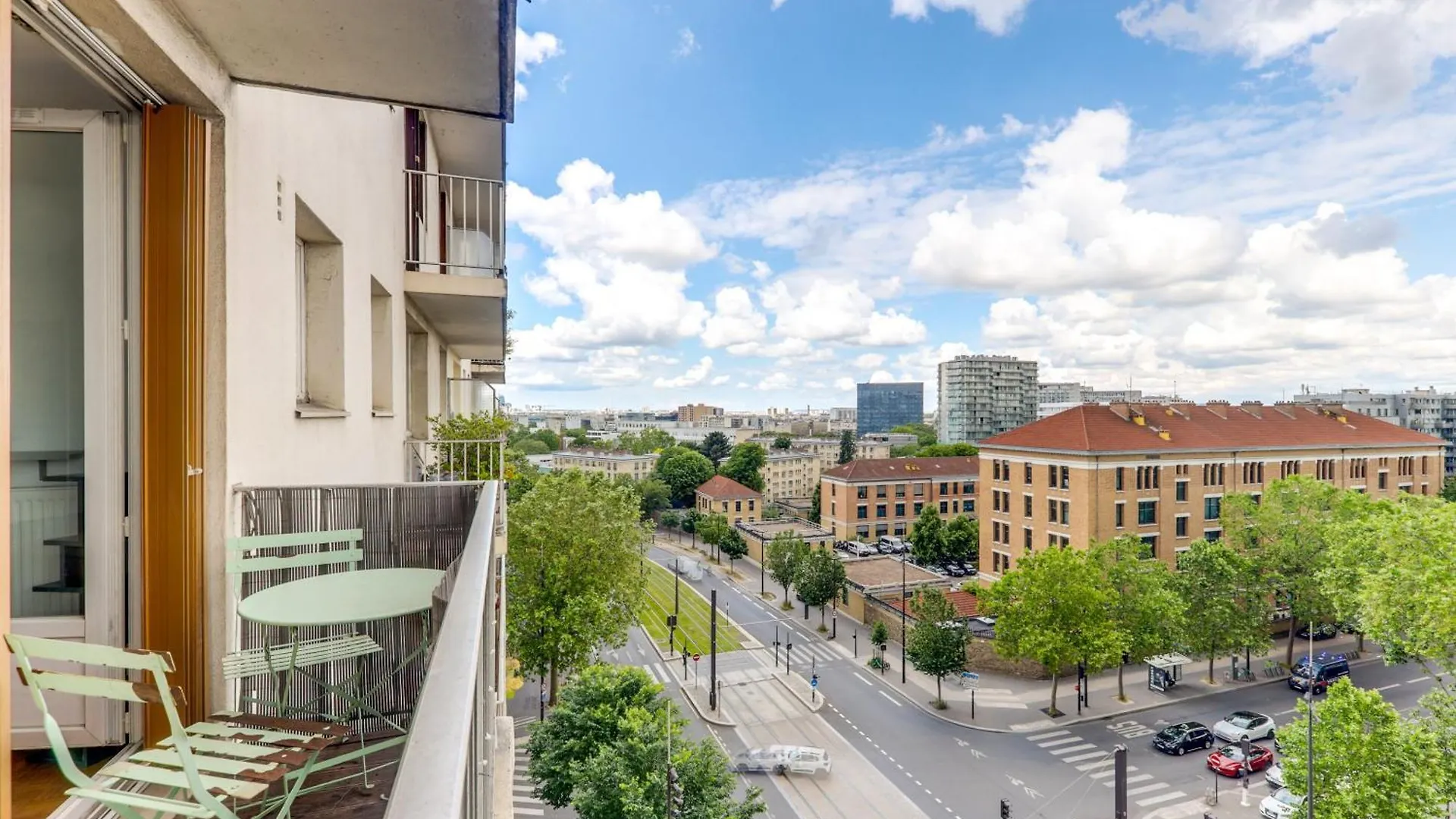 Avec Balcon Vue Degagee شقة